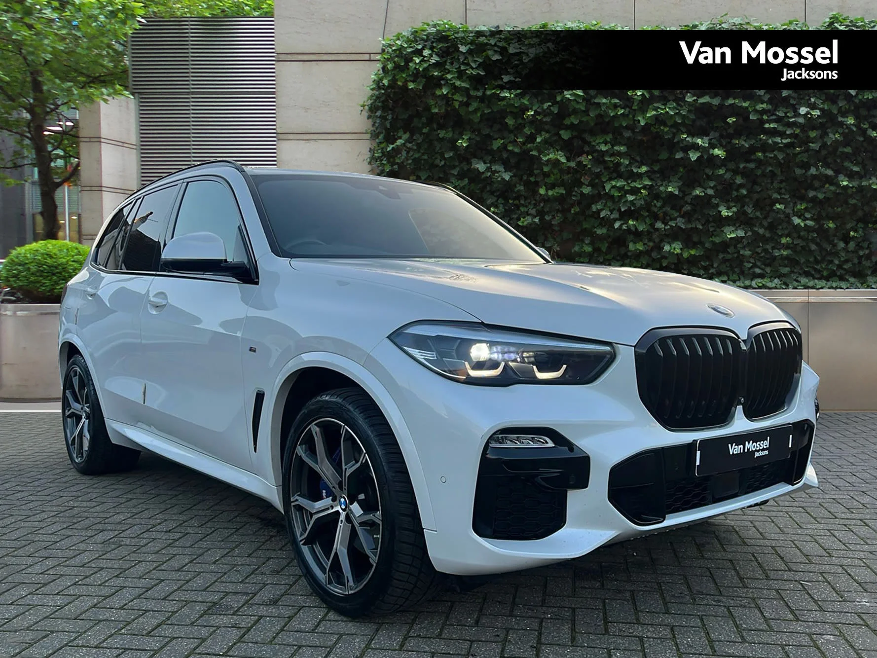 BMW X5 xDrive40i M Sport 5dr Auto [7 Seat] [Tech/Pro Pk] — photo 1