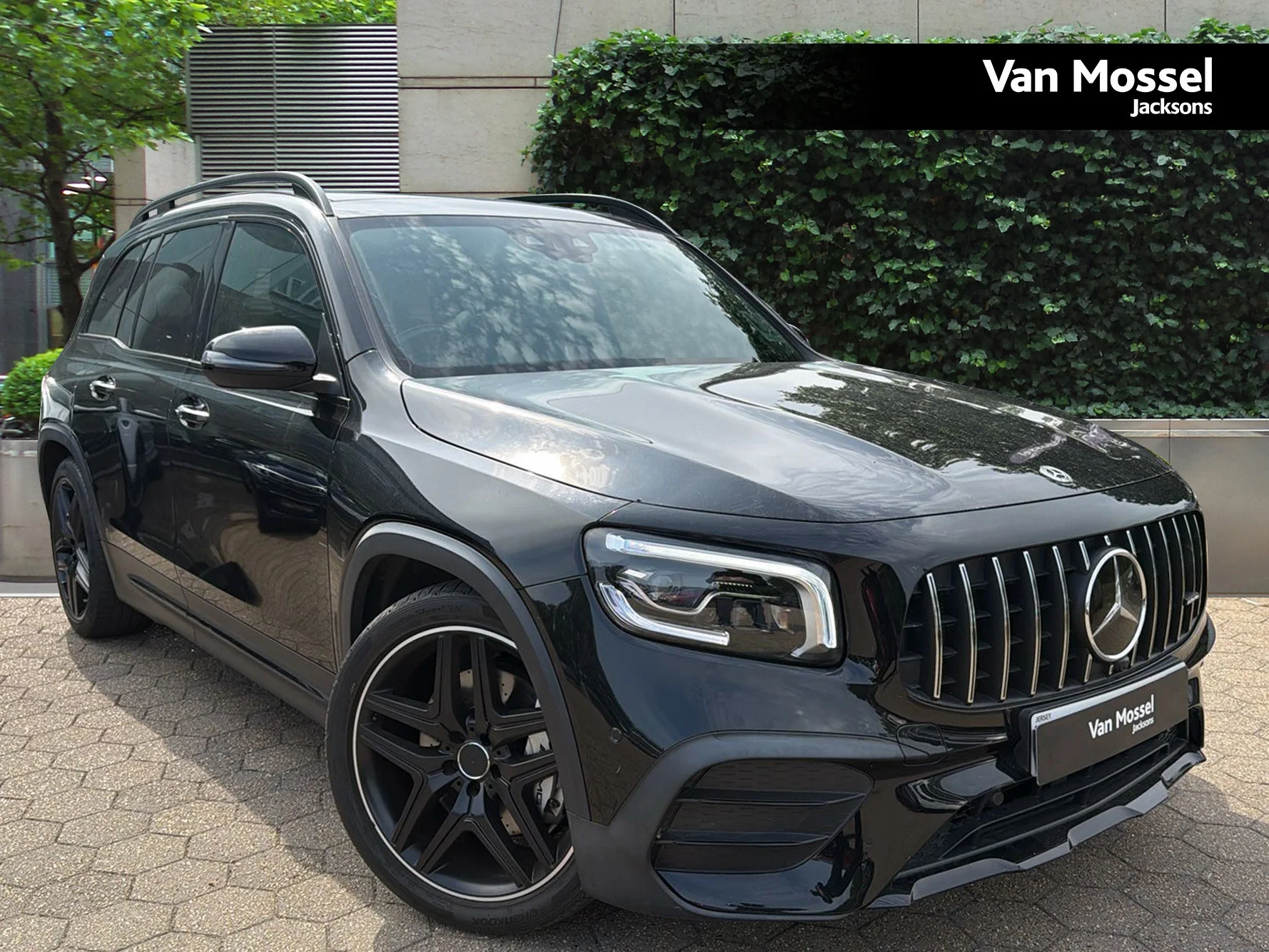 Mercedes-Benz GLB GLB 35 4Matic Premium Plus 5dr 8G-Tronic — photo 1