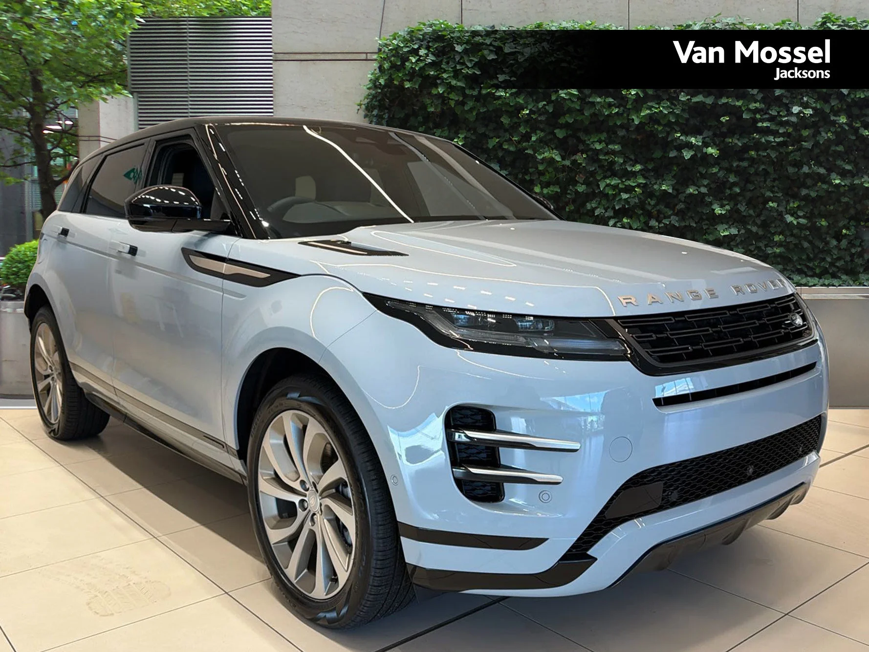 Land Rover Range Rover Evoque 1.5 P270e Hoxton Edition 5dr Auto — photo 1
