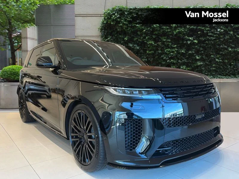 Land Rover Range Rover Sport Estate 4.4 P635 V8 SV Black 5dr Auto — photo 1