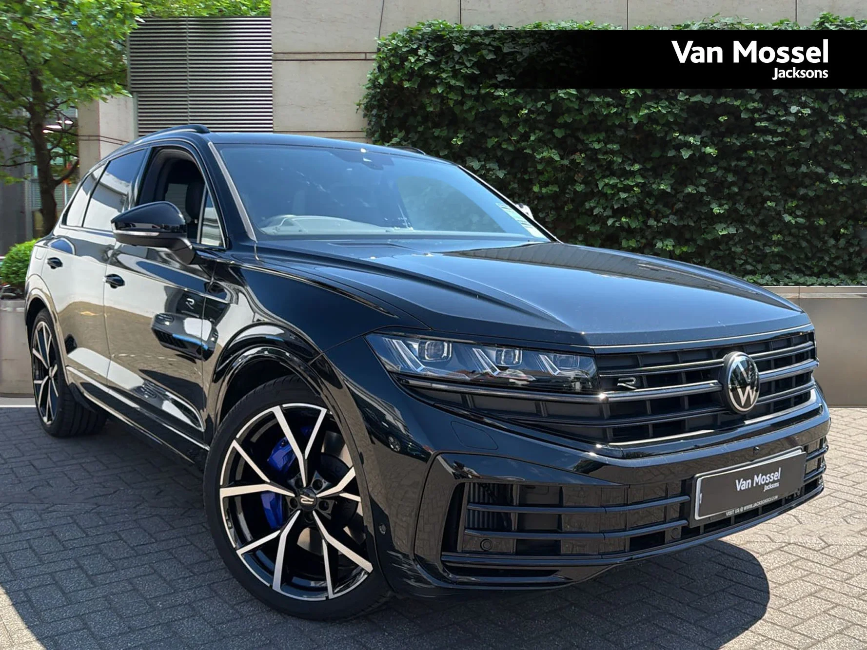 Volkswagen Touareg 3.0 V6 TSI eHybrid 4M R Final Edition 5dr Tip Auto — photo 1