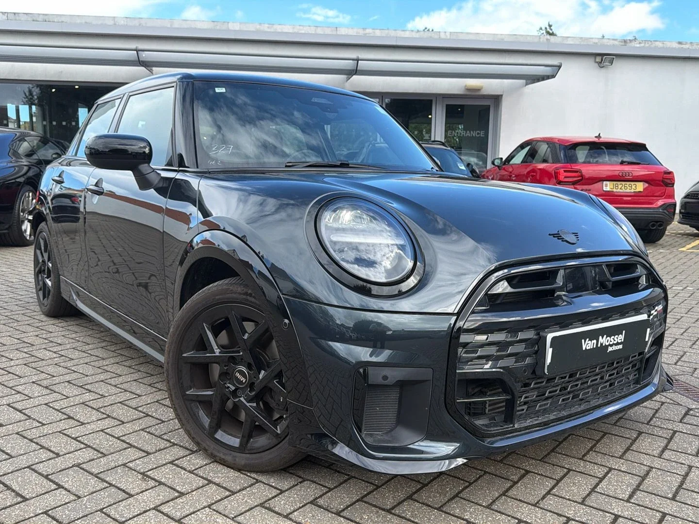 MINI 5-Door COOPER 1.5 C Sport 5dr Auto — photo 1