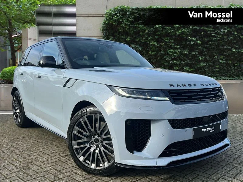 Land Rover Range Rover Sport Estate 4.4 P635 V8 SV 5dr Auto — photo 1