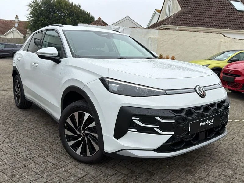 Volkswagen T-roc Hatchback 1.5 eTSI Life 5dr DSG — photo 1