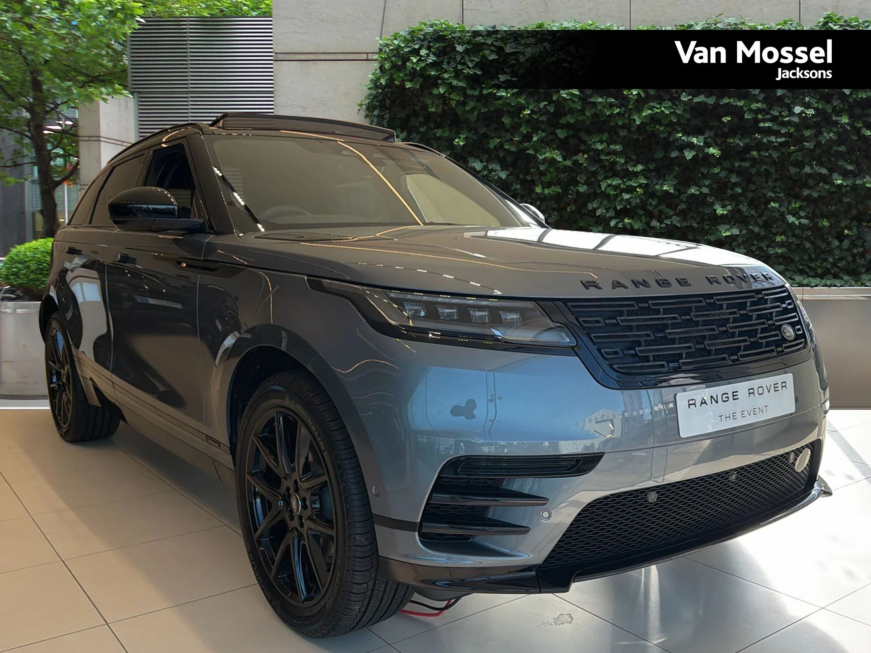 Land Rover Range Rover Velar 2.0 P400e Autobiography 5dr Auto [Revised] — photo 1
