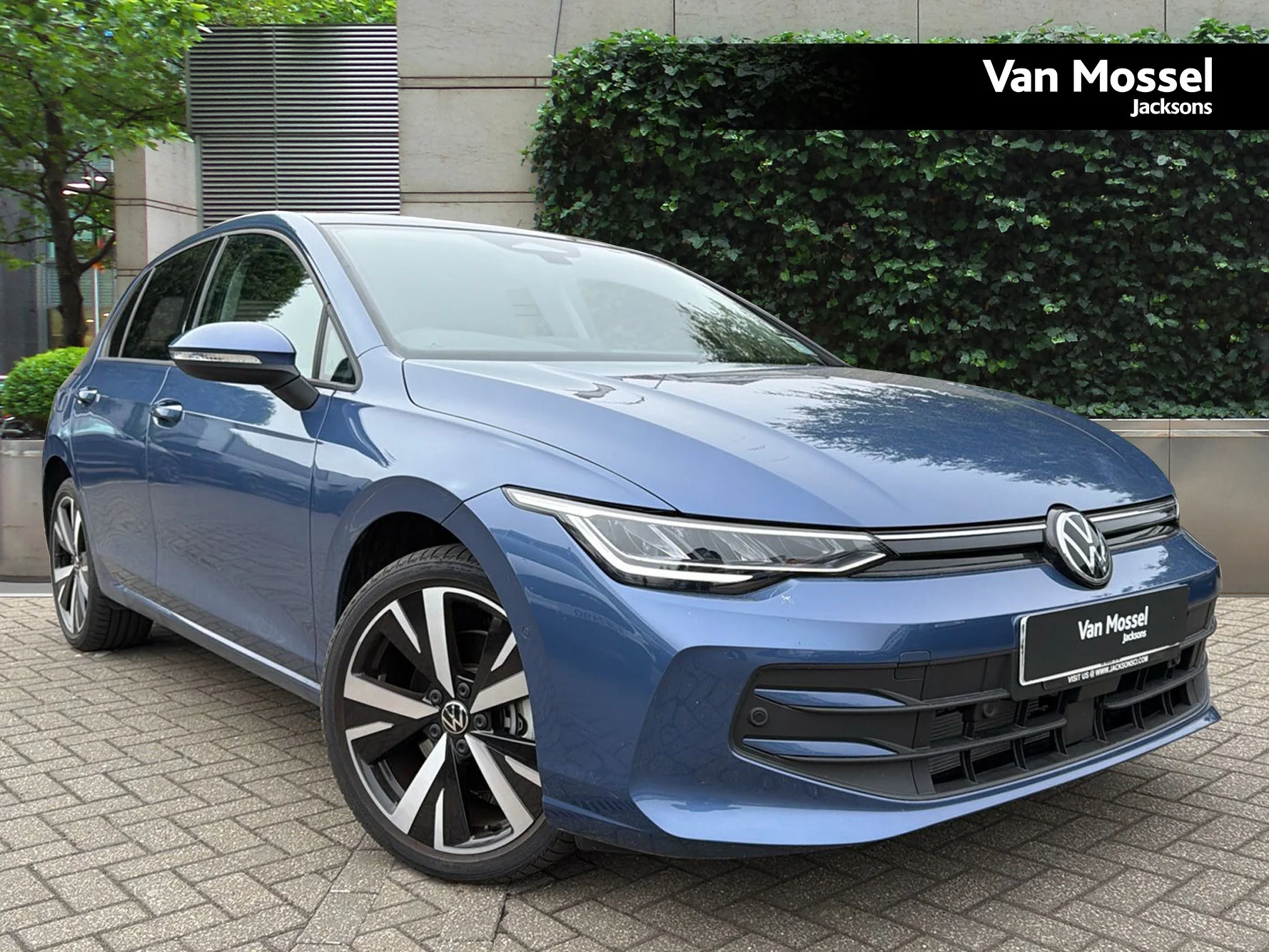 Volkswagen Golf 1.5 TSI 204 Match eHybrid 5dr DSG — photo 1