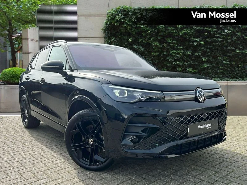 Volkswagen Tiguan Estate 2.0 TSI 204 4Motion Black Edition 5dr DSG — photo 1