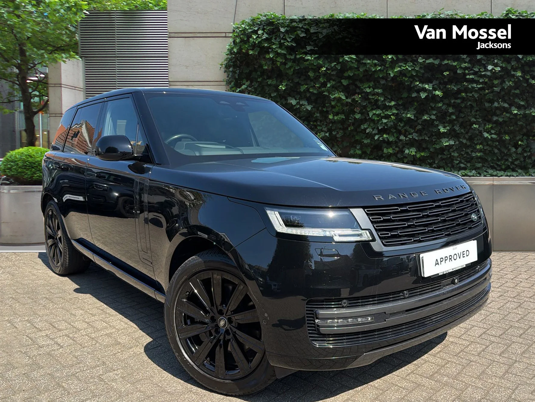 Land Rover Range Rover 3.0 P550e Autobiography 4dr Auto — photo 1