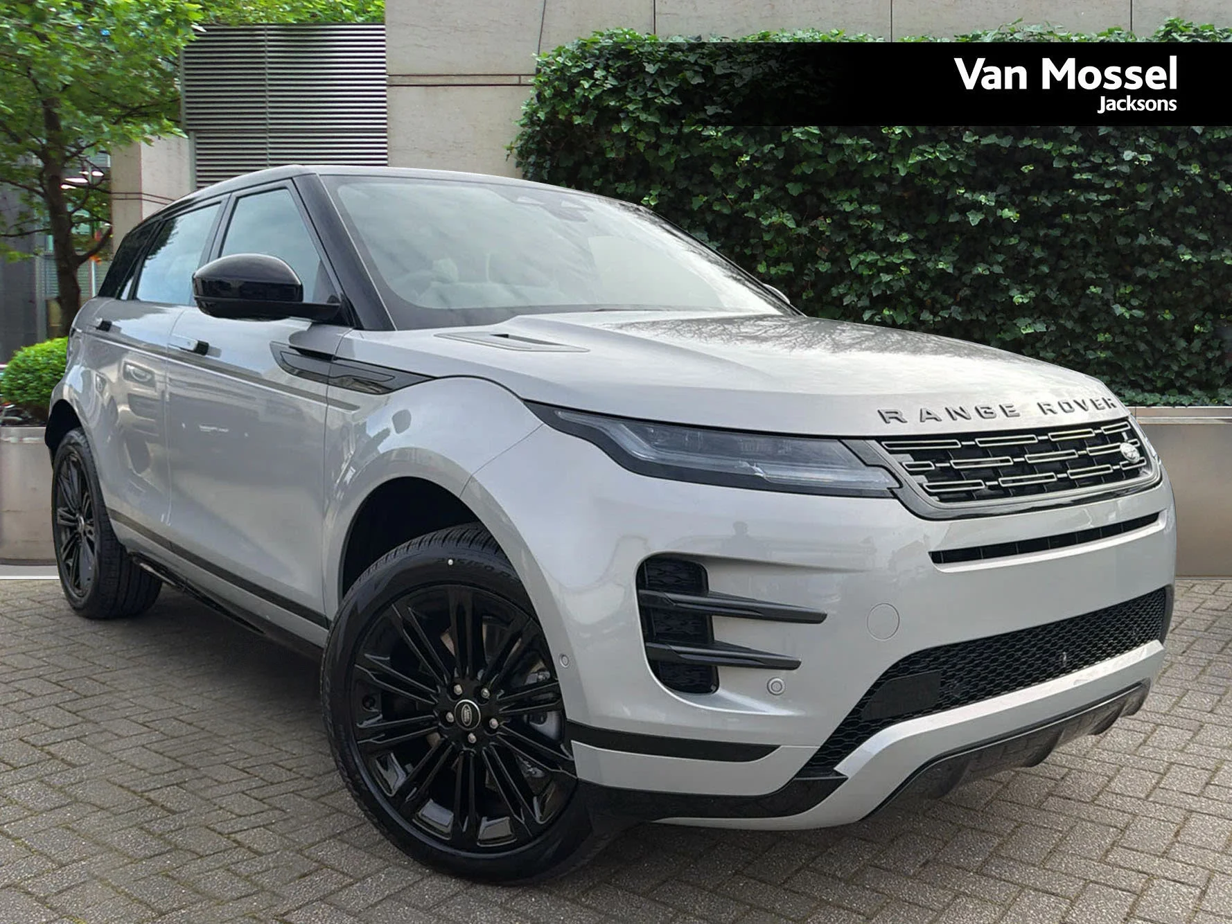 Land Rover Range Rover Evoque 1.5 P270e Dynamic SE 5dr Auto — photo 1