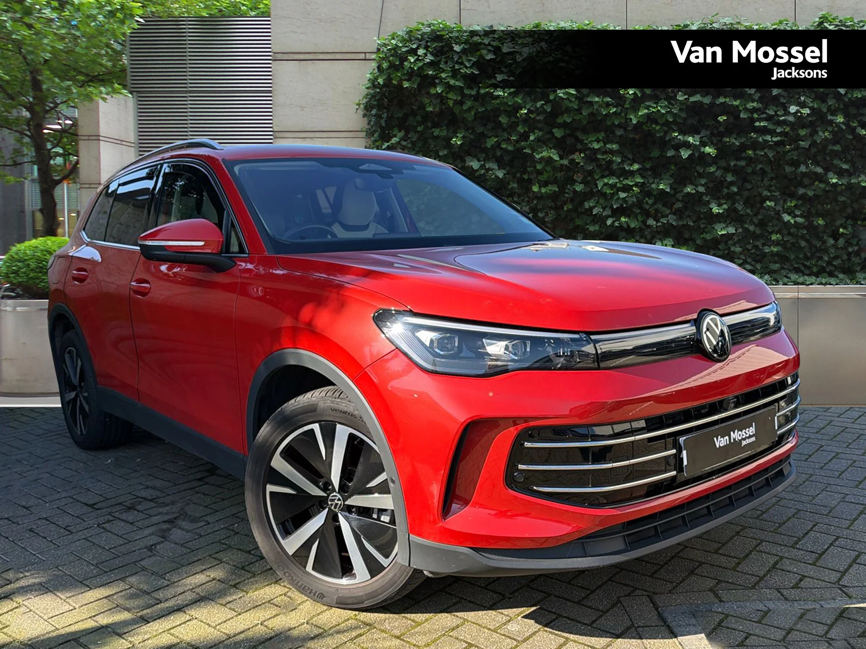 Volkswagen Tiguan 1.5 TSI eHybrid Elegance 5dr DSG — photo 1