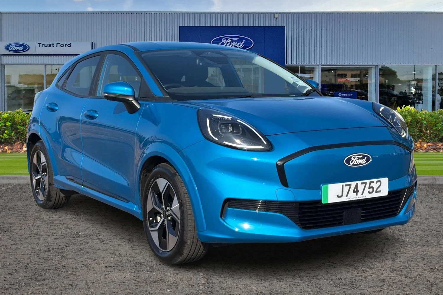 2025 Ford PUMA Select — photo 1