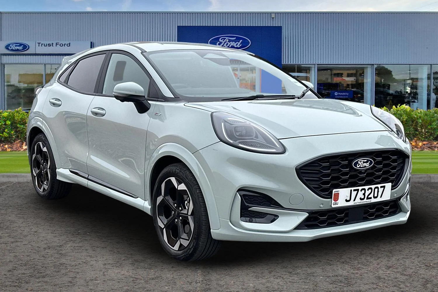 2025 Ford PUMA ST-Line X — photo 1