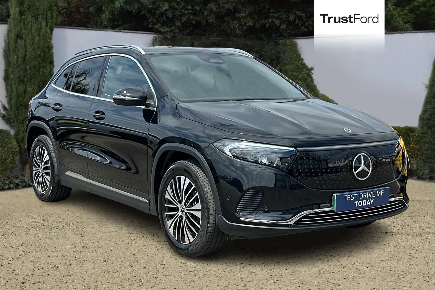 2024 Mercedes-Benz EQA Sport Executive — photo 1