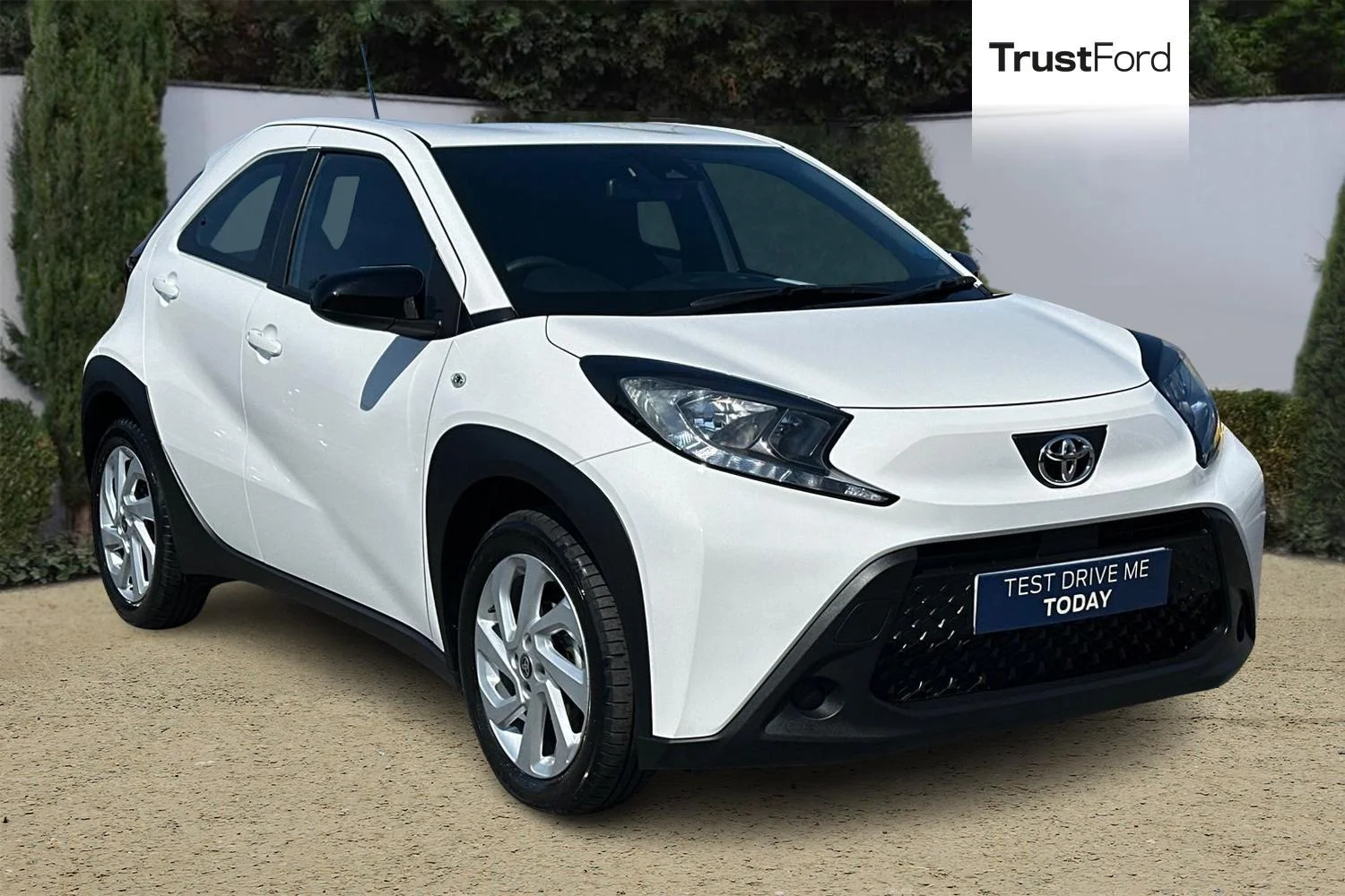 2024 Toyota AYGO X Pure — photo 1