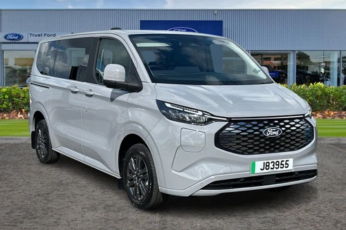 2025 Ford E-Tourneo Custom 340 65kWh Titanium Minibus Double Cab 5dr Electric Auto L1 (218 ps)