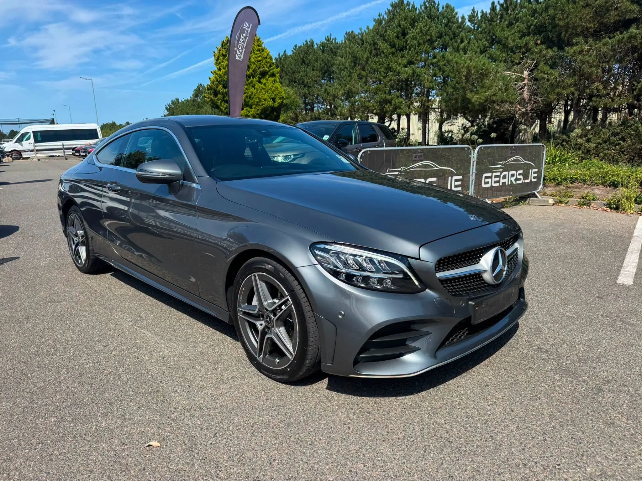 Mercedes C300 AMG Line — photo 1