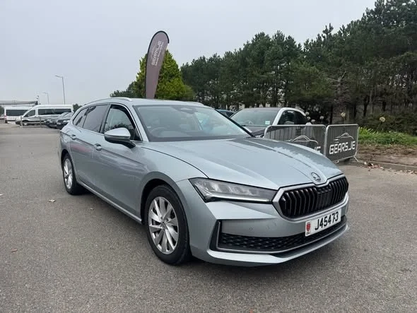 Skoda Superb SE Tech TSI MHEV — photo 1
