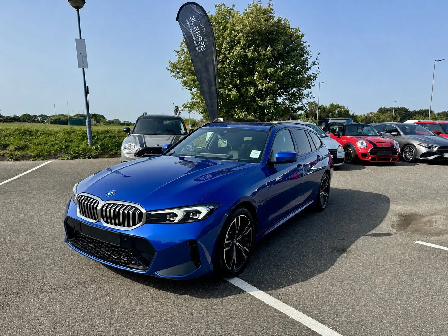 BMW 330e 12Kwh M-Sport Touring — photo 1
