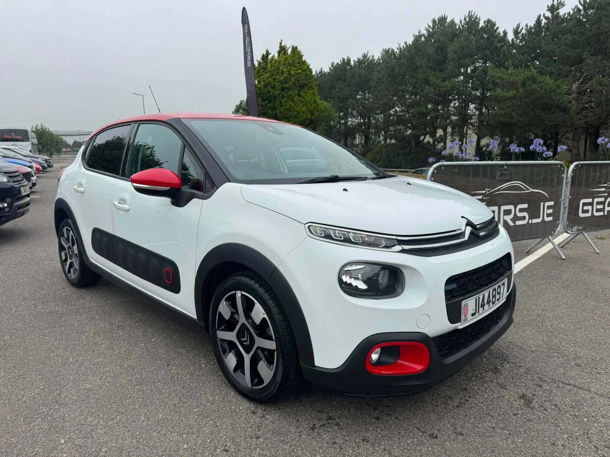 Citroen C3 Flair Pure Tech — photo 1