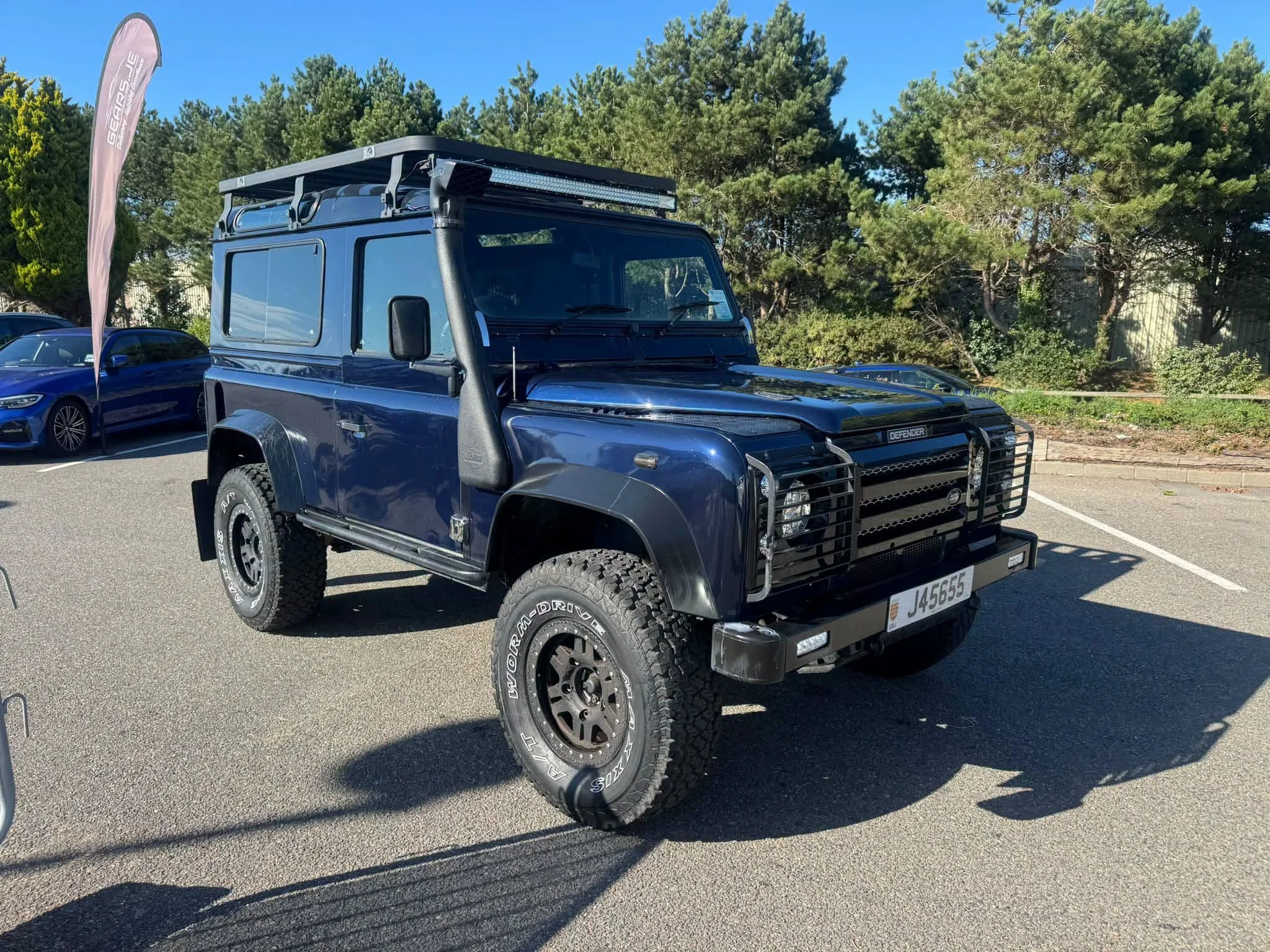 L. Rover Defender 90 TD5 — photo 1