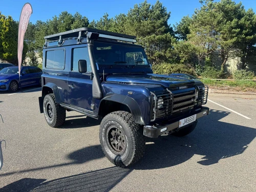 L. Rover Defender 90 TD5