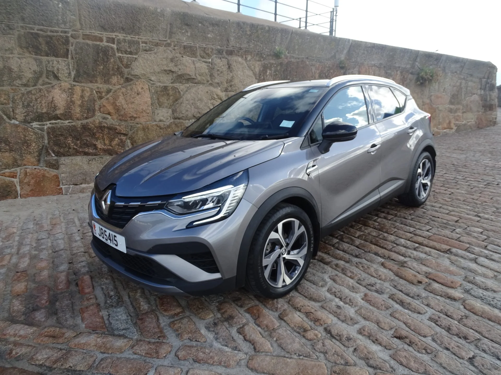 2022 Renault Captur RS-line 1.3T Manual — photo 1