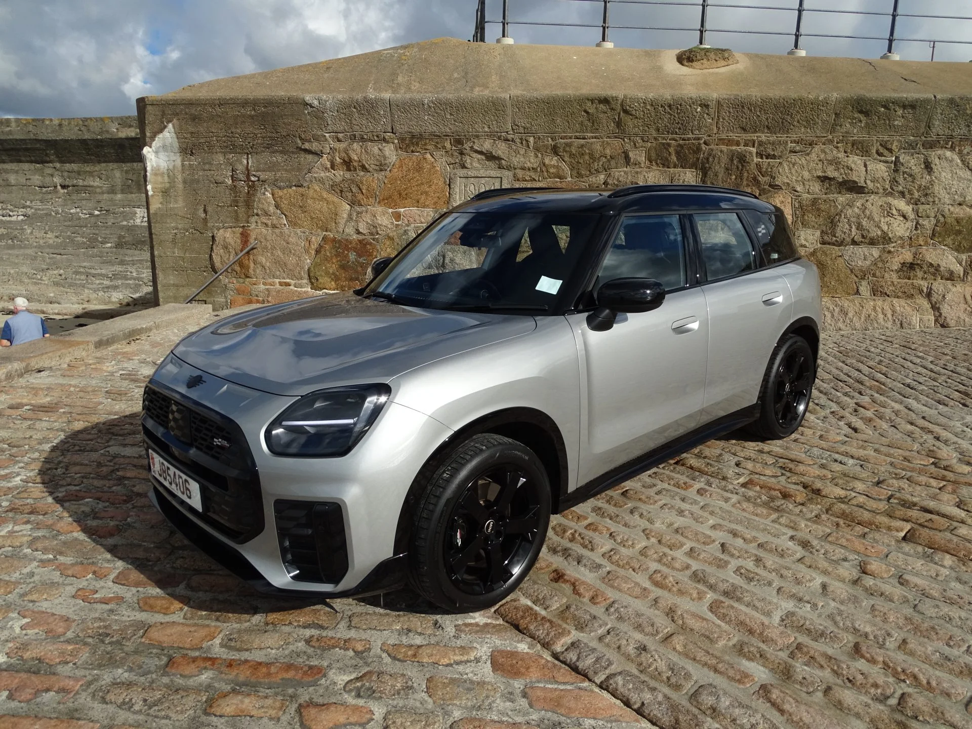 Late 2025 Mini Countryman Sport JCW MHEV — photo 1
