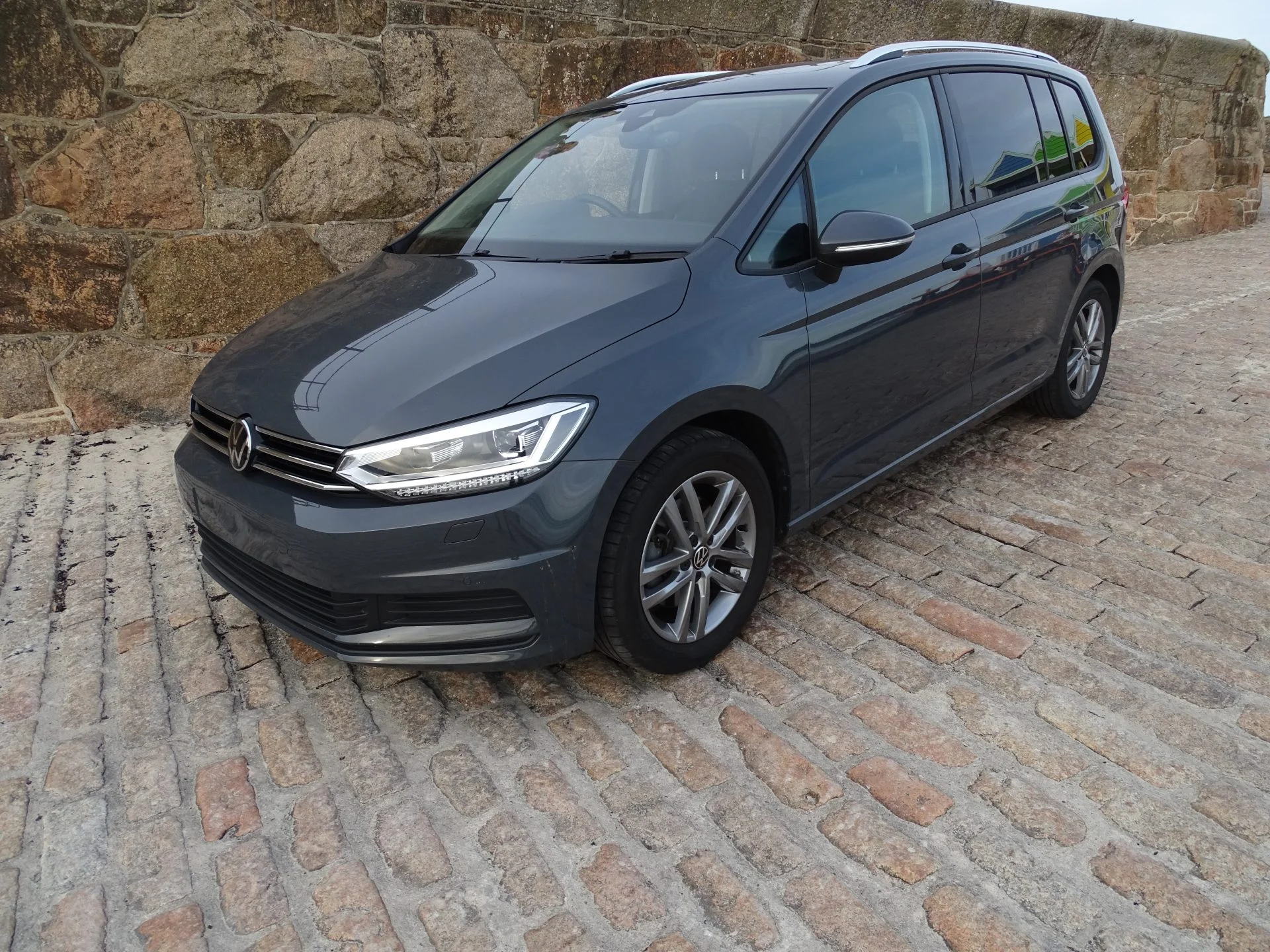 2025 VW Touran 1.5TSi Match Auto 7-Seater — photo 1