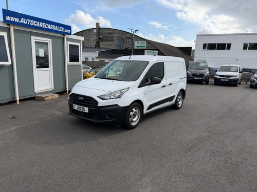 NOV 2019 FORD TRANSIT CONNECT 1.5 EcoBlue L1 PANEL VAN FULLY PLY-LINED ONLY 30800 MILES OUR PRICE £11995