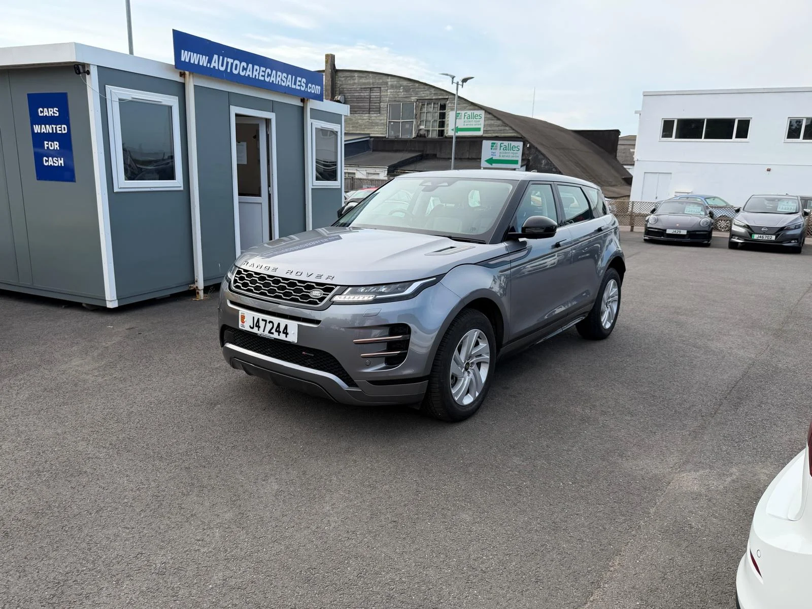2022 RANGE ROVER EVOQUE 1.5 P300E PHEV AWD R-DYNAMIC (S) 5DR AUTO/PETROL PLUG-IN HYBRID ONLY 17000 MILES PANORAMIC GLASS ROOF OUR PRICE £23995 — photo 1