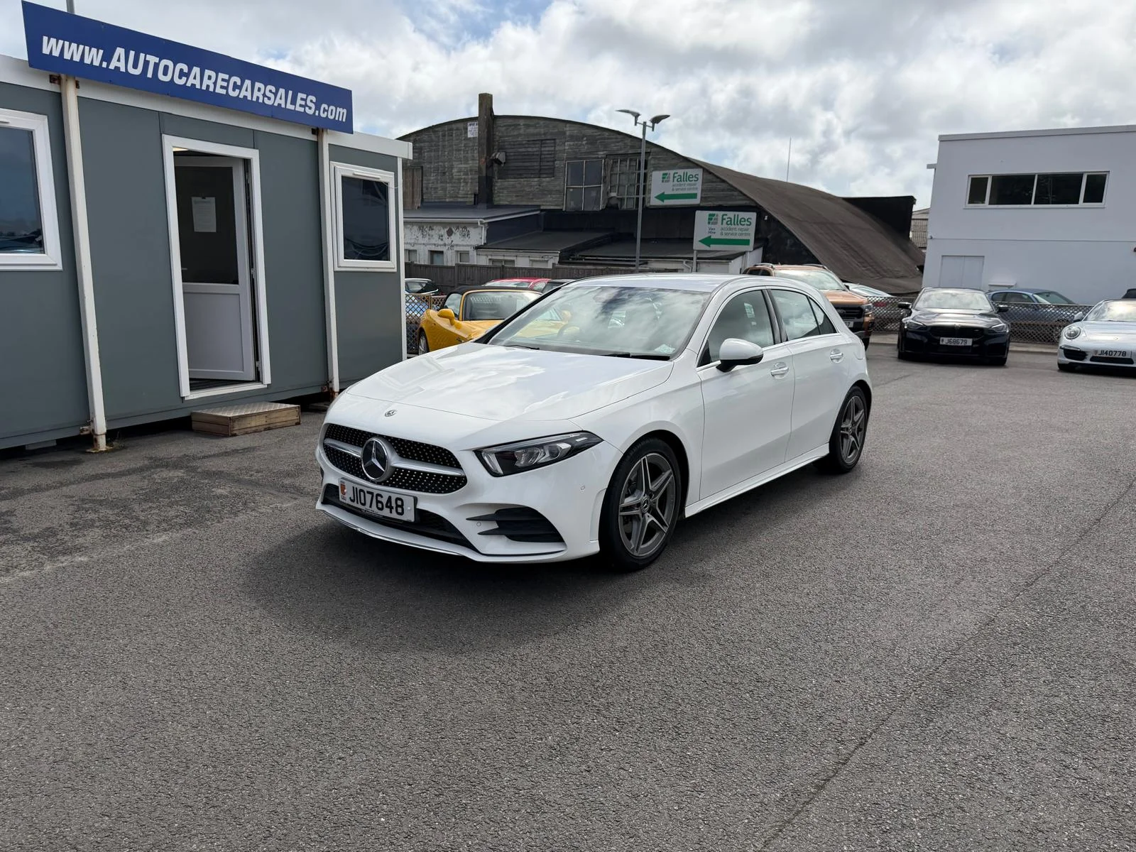 2018 MERC-BENZ A200 1.3 AMG LINE PREMIUM EDITION 7G-DCT 5DR HATCHBACK AUTO/PETROL OUR PRICE £15995 — photo 1