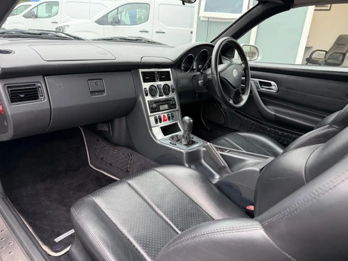2002 MERC-BENZ SLK 200 SPECIAL EDITION ONE OF 500 MADE 2DR RARE 6 SPEED MANUAL CONVERTIBLE OUR PRICE £3.995