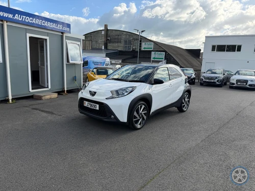 2023 TOYOTA AGO X 1.0 VVT-I EDGE EDITION 5DR HATCHBACK FULL MAIN DEALER SERVICE OUR PRICE £12995