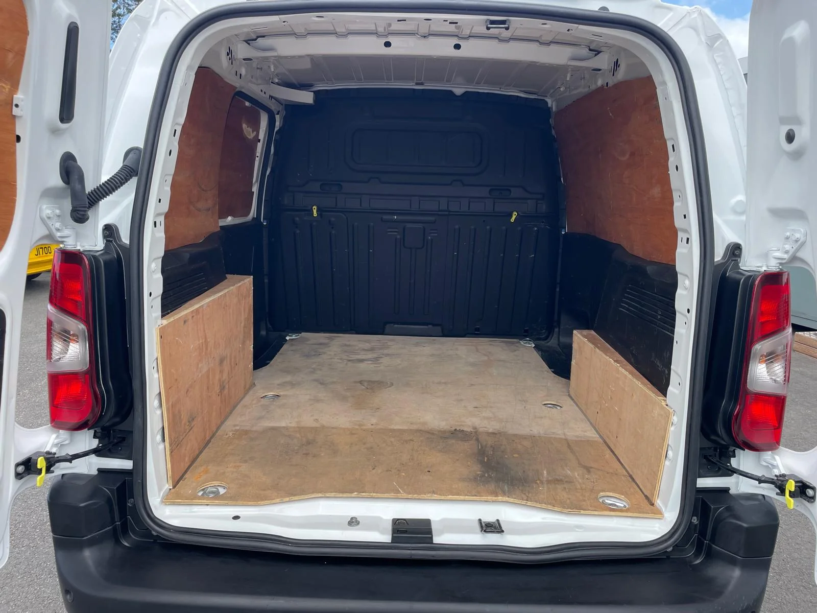 2023 CITROEN BERLINGO M 1.5 BlueHDI (100bhp) 1000 ENTERPRISE PRO (6SP) PANEL VAN FULLY PLY-LINED 3 SEATS OUR PRICE £14995+GST — photo 1