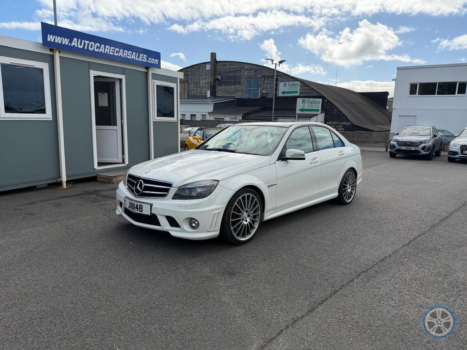 2010 MERC-BENZ C63 V8 AMG 7G-TRONIC 4DR SALOON FULL MAIN DEALER/RUELLANS SERVICE OUR PRICE £17995 — photo 1