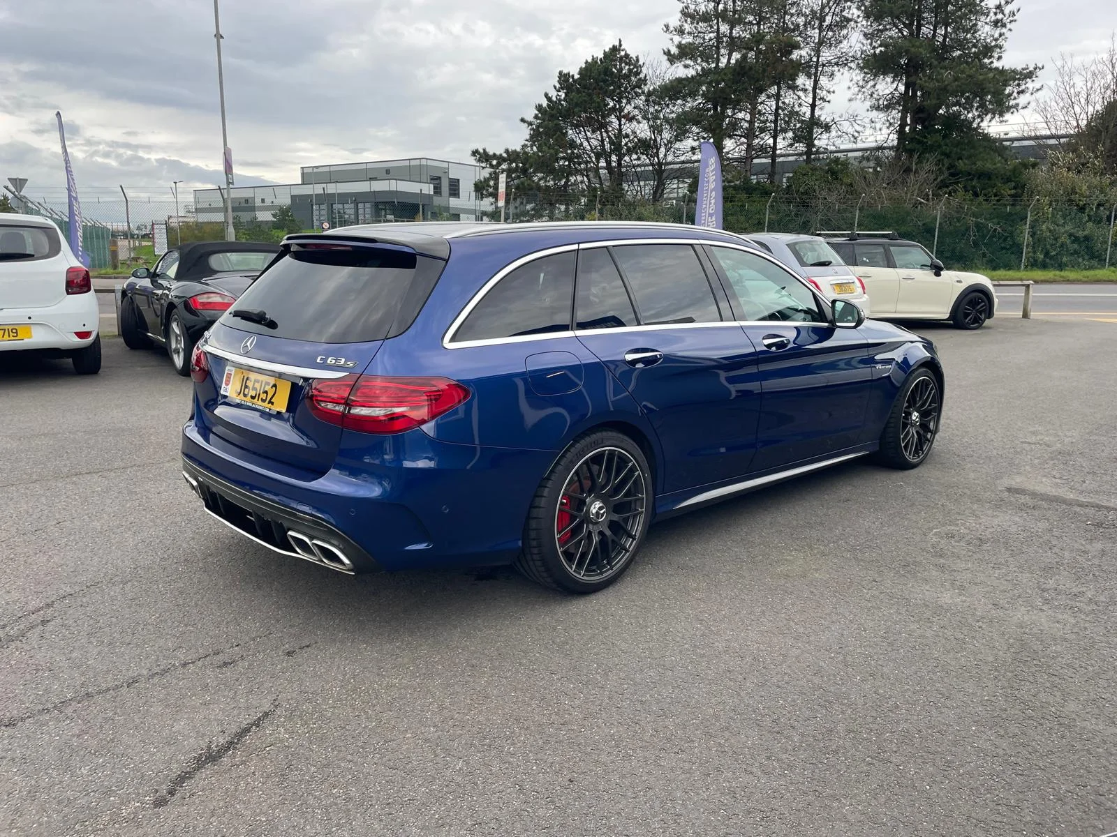 NOV 2020 MERC-BENZ C63s AMG 4.0 (510bhp) PREMIUM PLUS V8 BI-TURBO ESTATE OUR PRICE £44950 — photo 1
