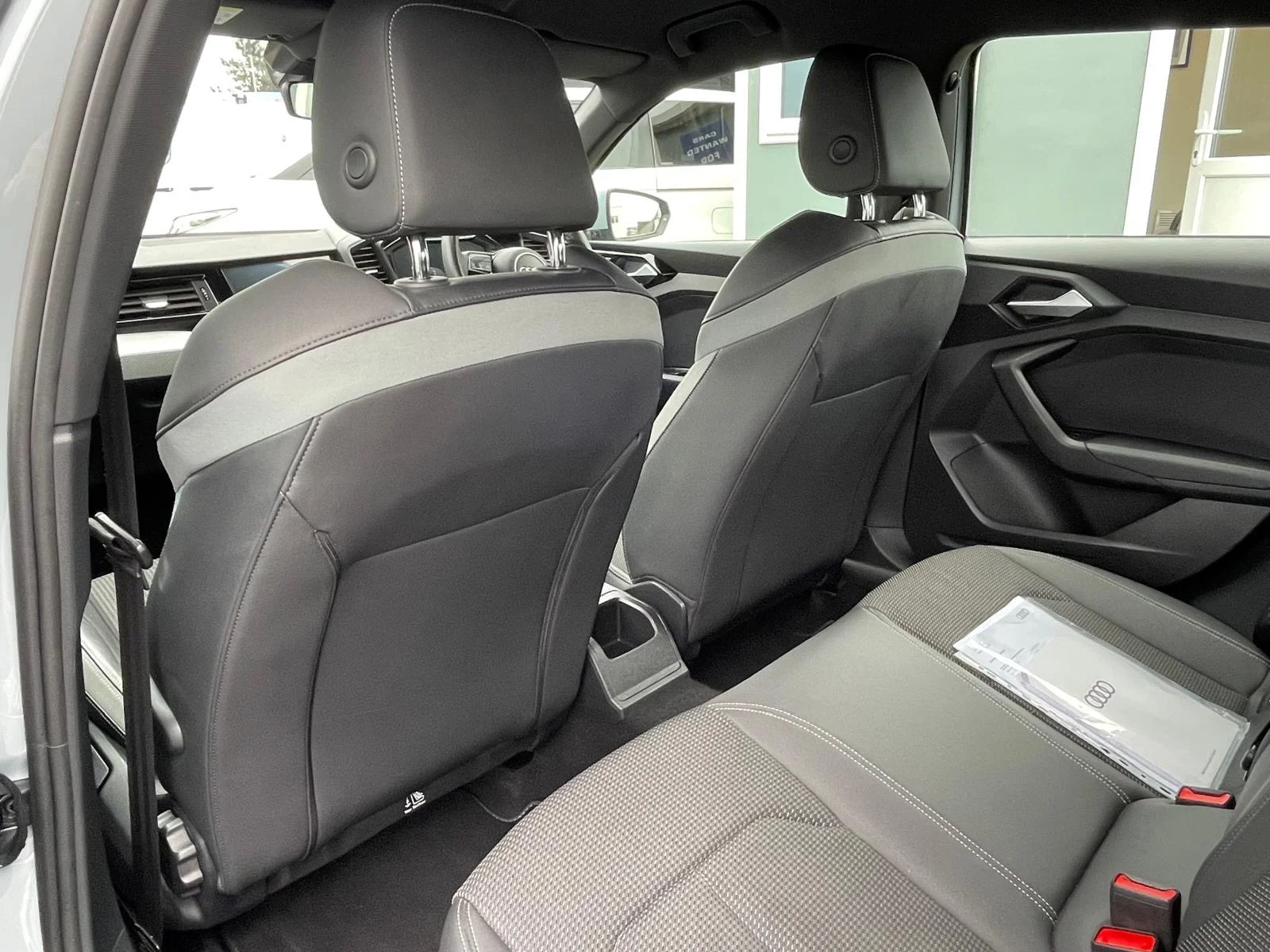 2020 AUDI A1 SPORTBACK 1.5 35 TFSI (150bhp) S-LINE 5DR AUTO PETROL HATCH FULL MAIN DEALER SERVICE OUR PRICE £17995 — photo 1