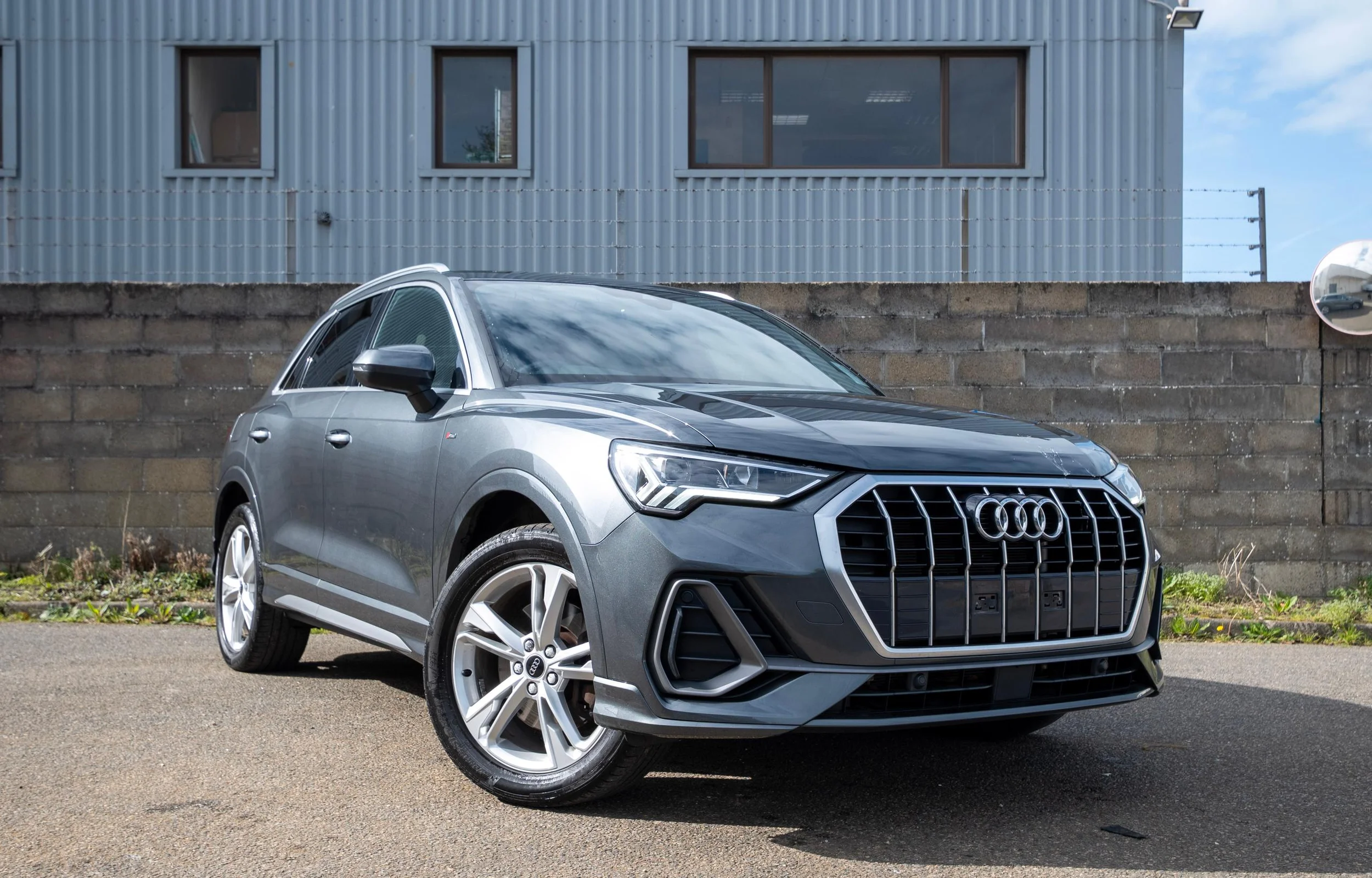 2023 Audi Q3 1.4 45 TFSI e S Tronic S Line Estate — photo 1