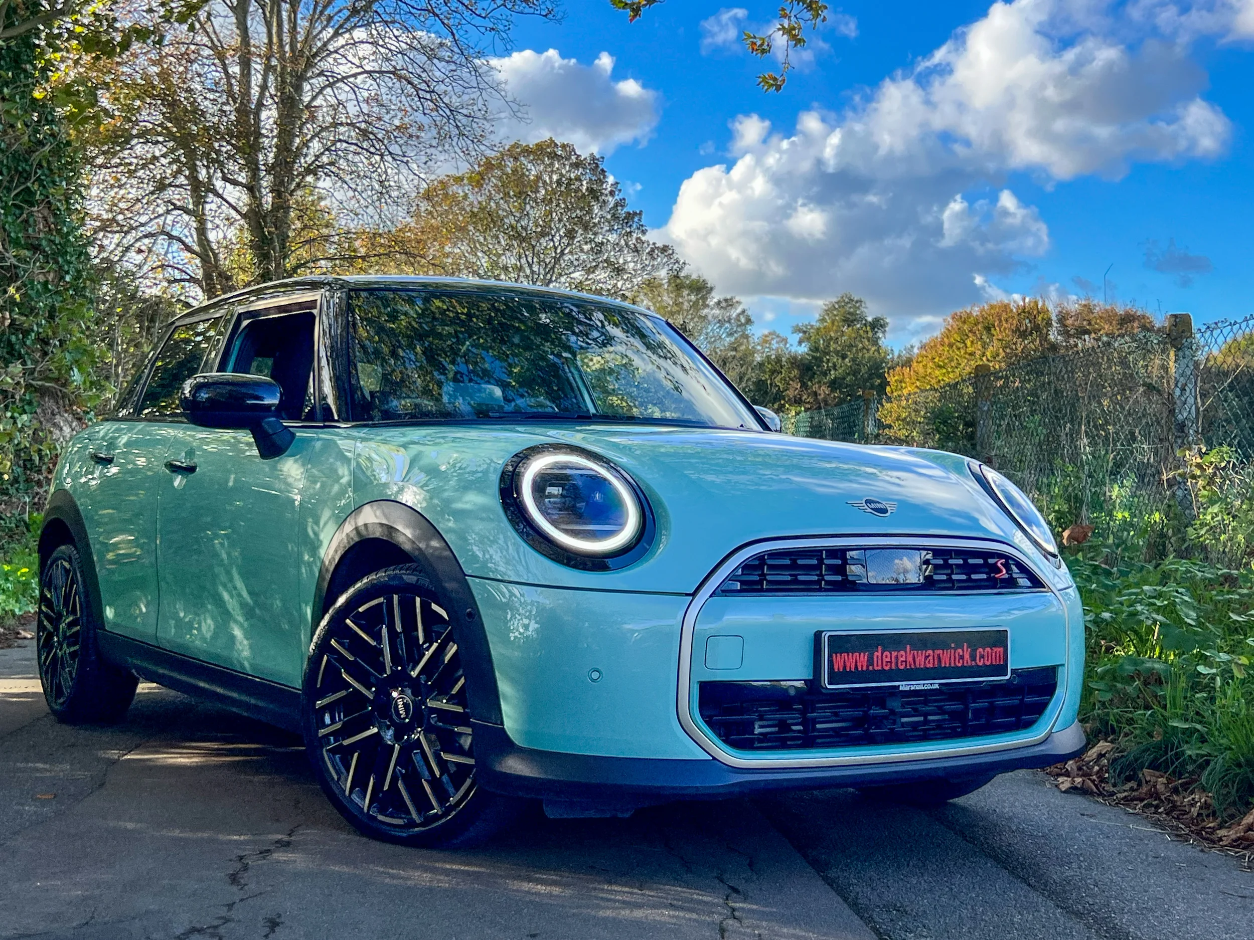 Mini Cooper 5D 2.0 S Exclusive — photo 1