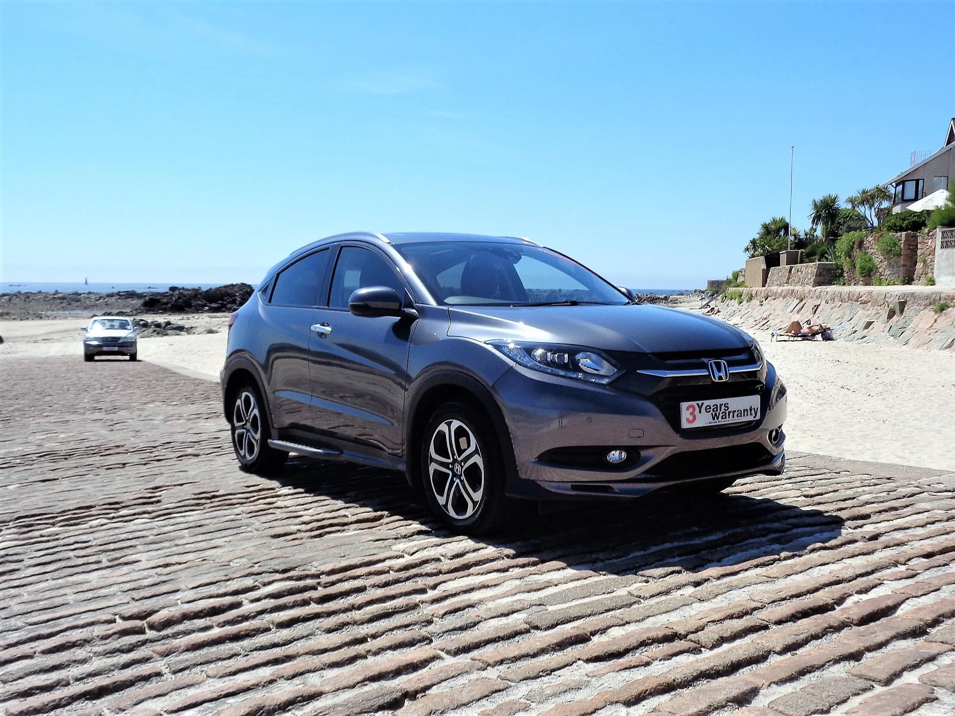 2017 Honda HR-V 1.6 i-DTEC EX Hatchback — photo 1