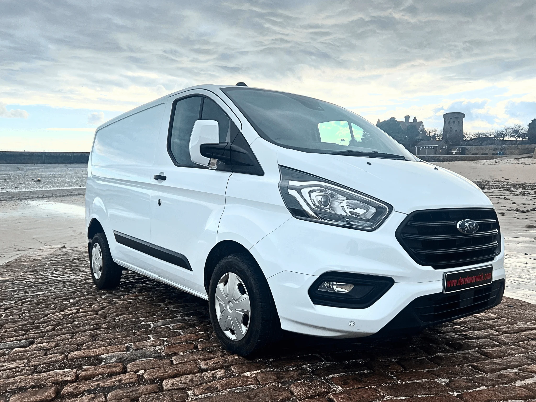 2020 Ford Transit Custom Trend Panel Van — photo 1