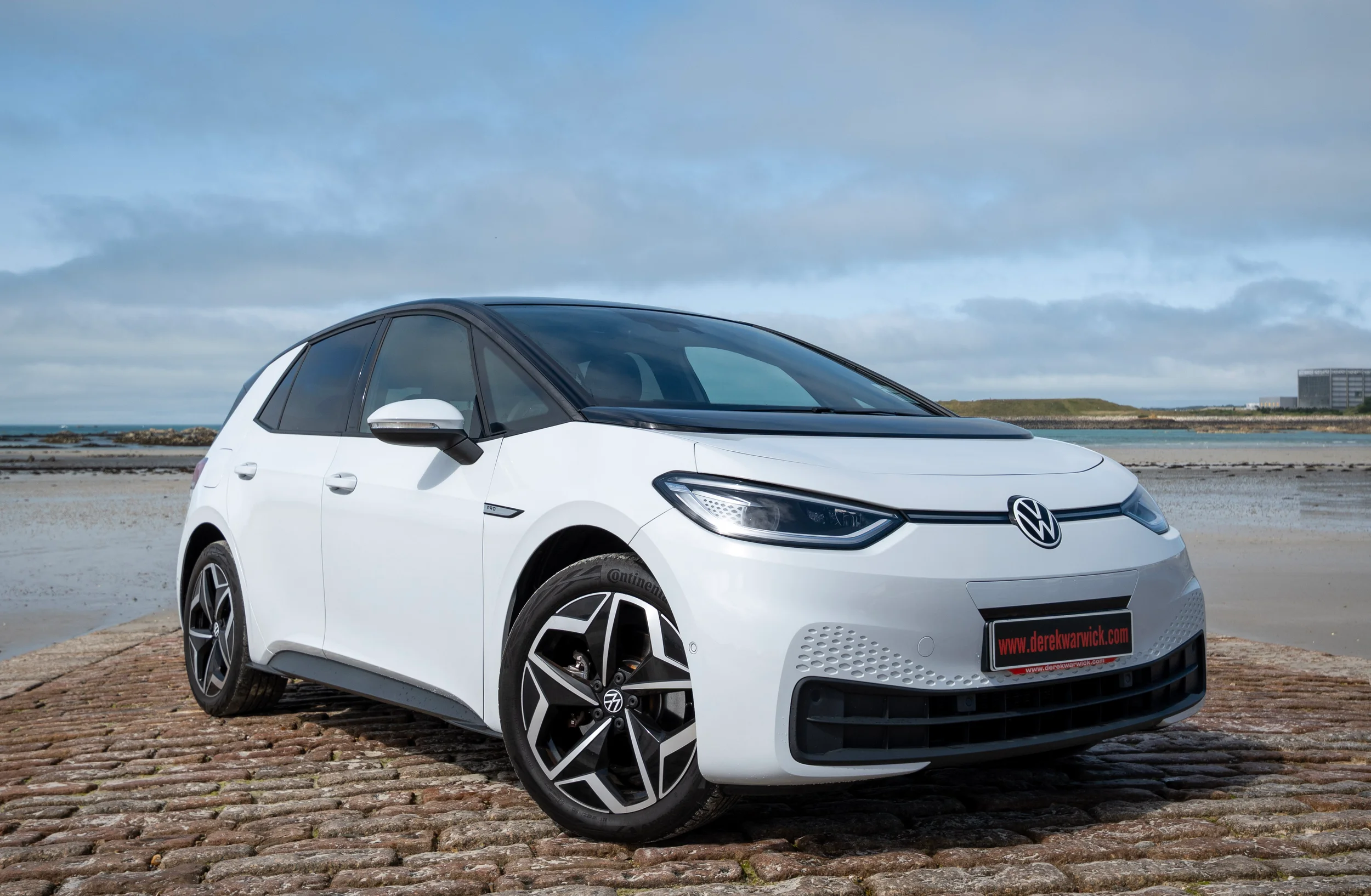 Volkswagen ID.3 Pro Family (Performance) — photo 1
