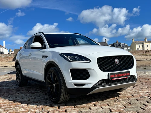 Jaguar E-Pace 2.0D SE