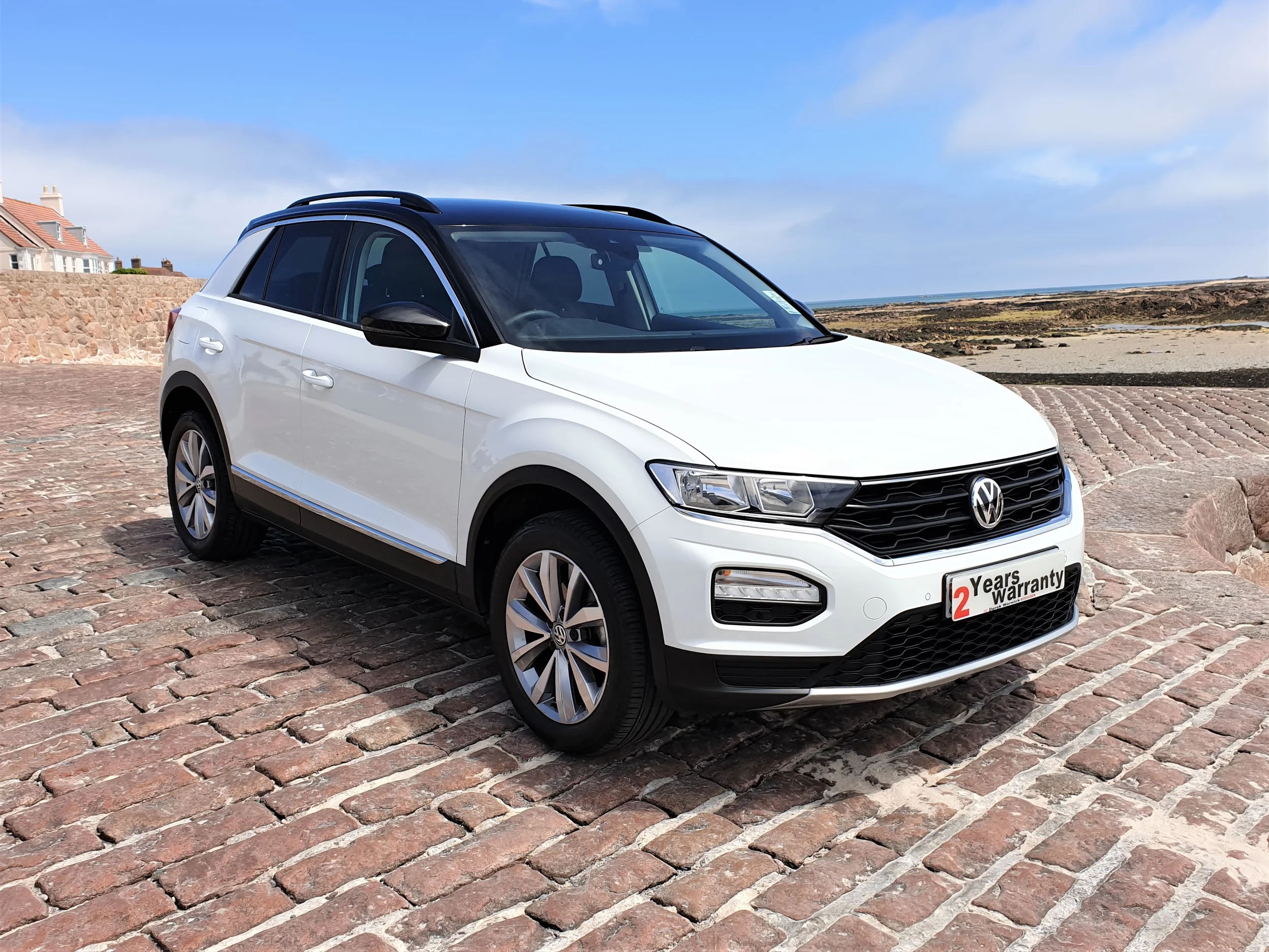 Volkswagen T-Roc 1.4 TSI Design — photo 1