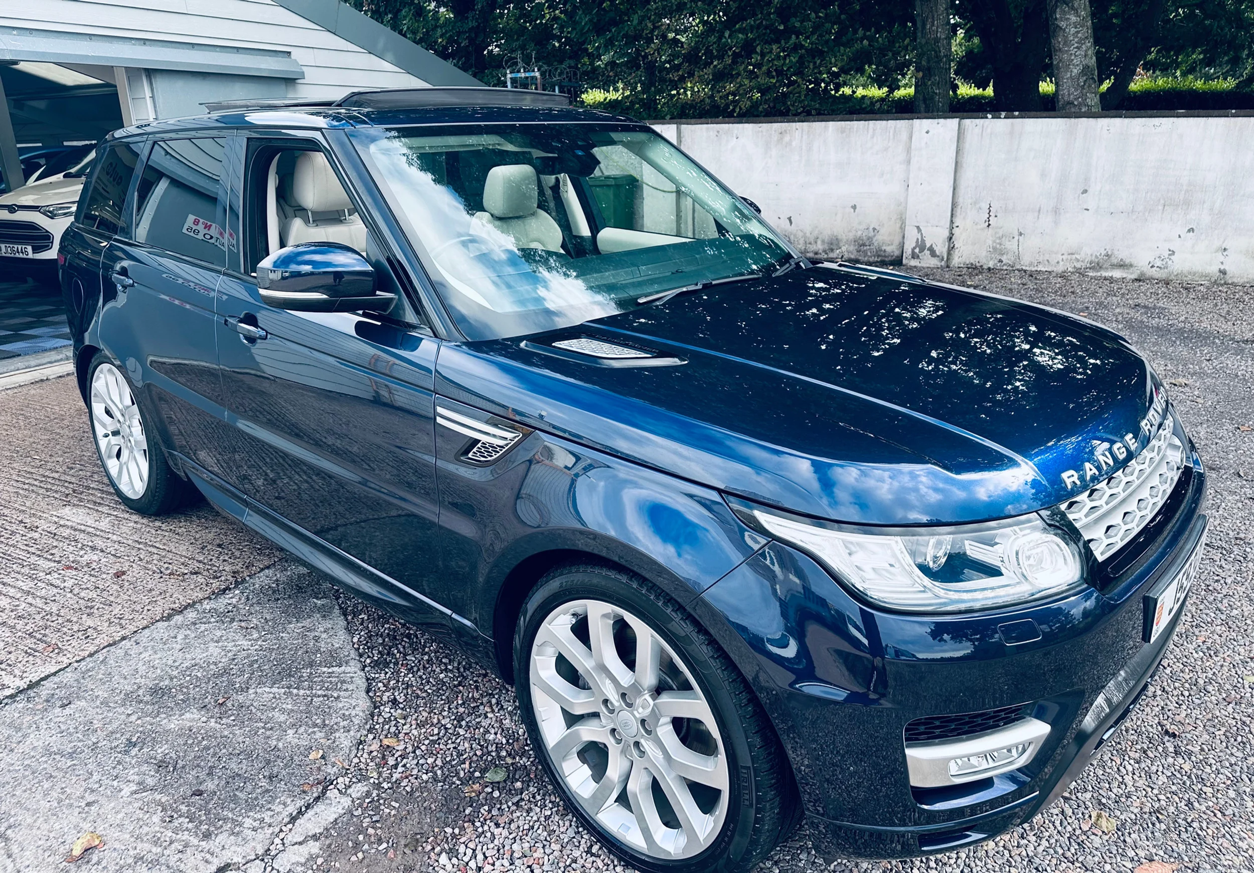 £26995.00 **AUTO-DIESEL**RANGE ROVER SPORT 3.0 HSE 09/2017 27K MILES ONLY — photo 1