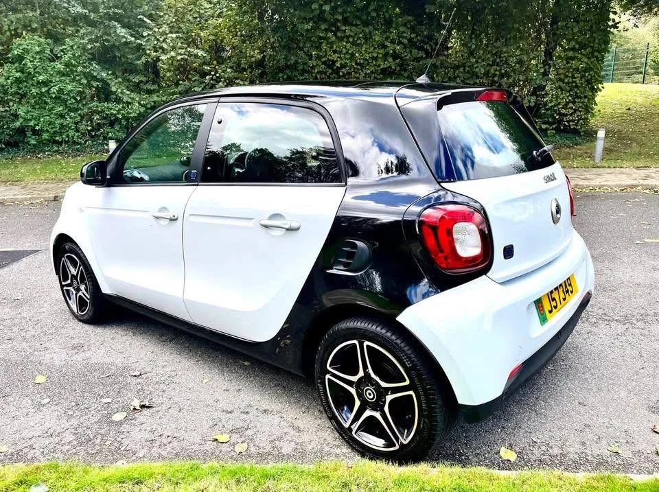 AUTO SMART Forfour — photo 1
