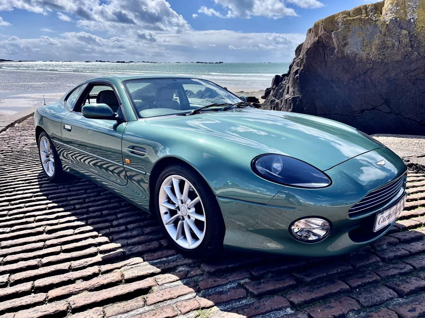 ASTON MARTIN DB7 V12 — photo 1