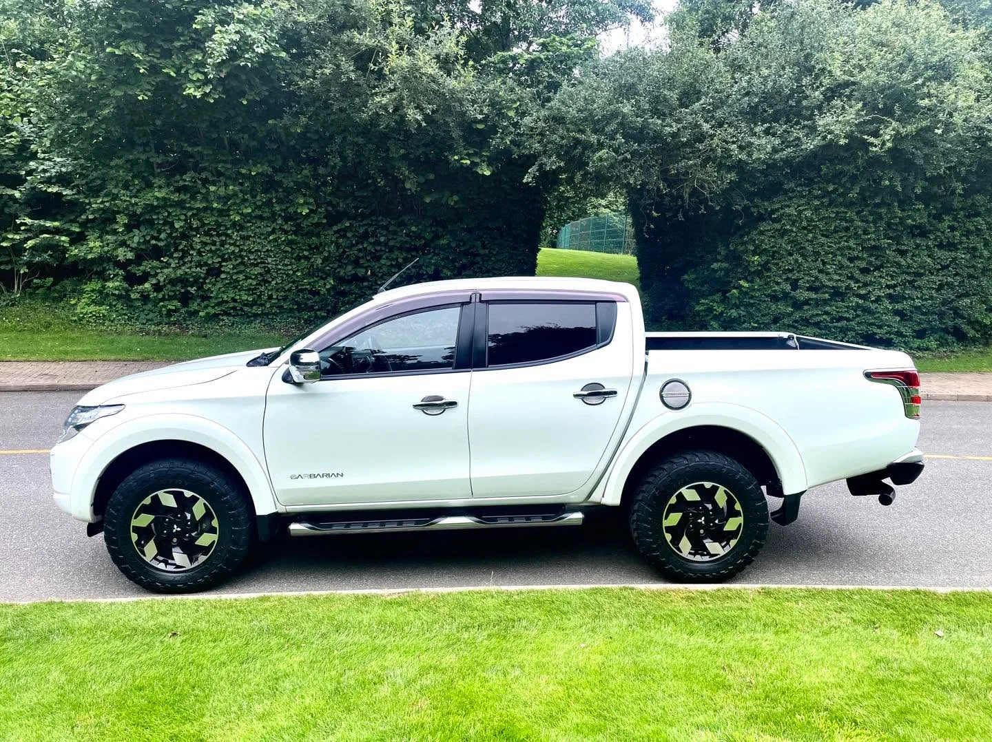 MITSUBISHI L200 Barbarian — photo 1