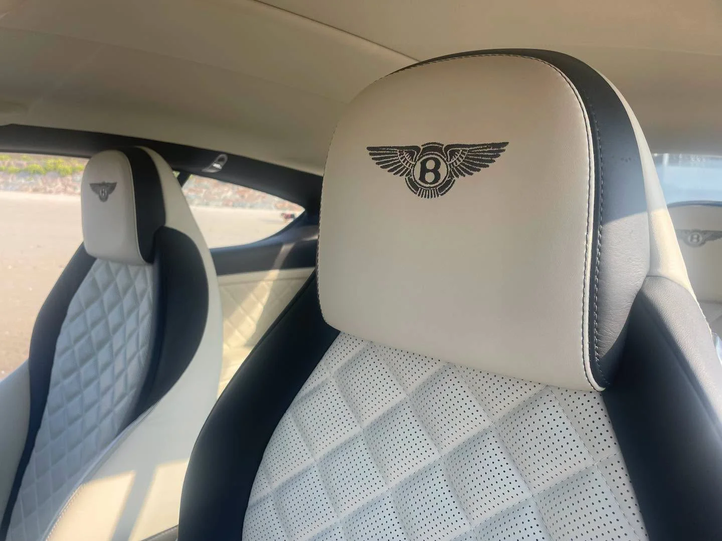 BENTLEY CONTINENTAL V8 S — photo 1