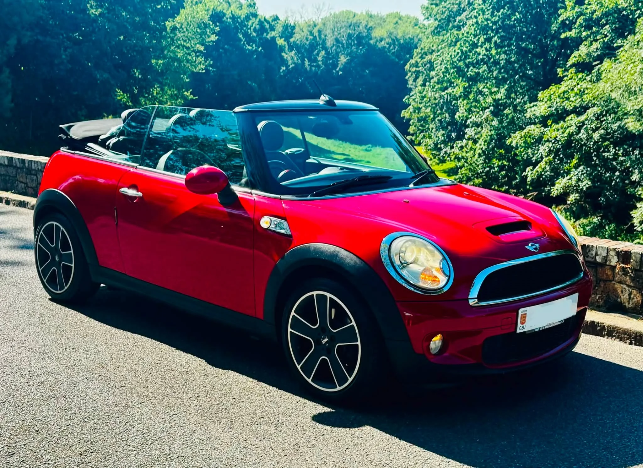 2010 Mini Auto MINI Cooper S Convertible — photo 1